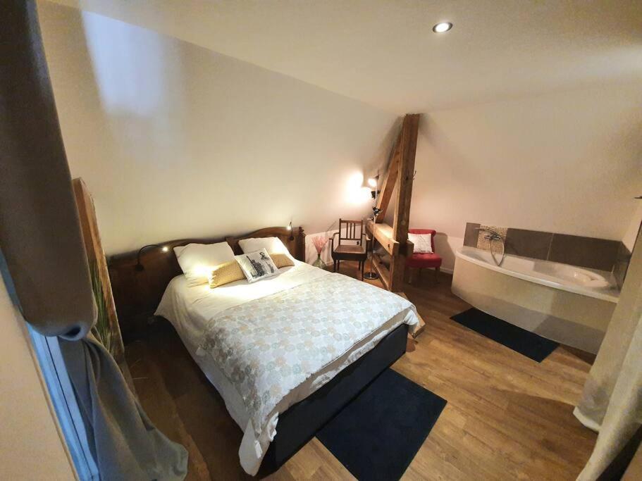 Apartamento La Tour Du Bois Fleuri Colmar Exterior foto